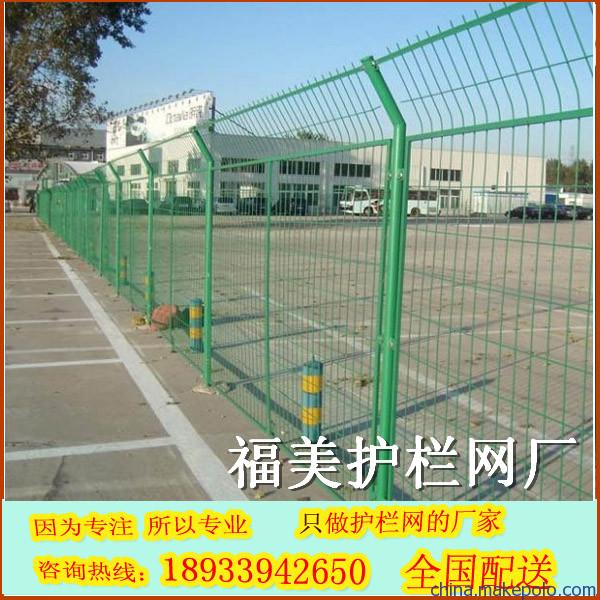 來(lái)圖加工 ?？诠蜂摻z圍網(wǎng)與養(yǎng)殖場(chǎng)鐵絲圍欄價(jià)格解析及勾花網(wǎng)應(yīng)用